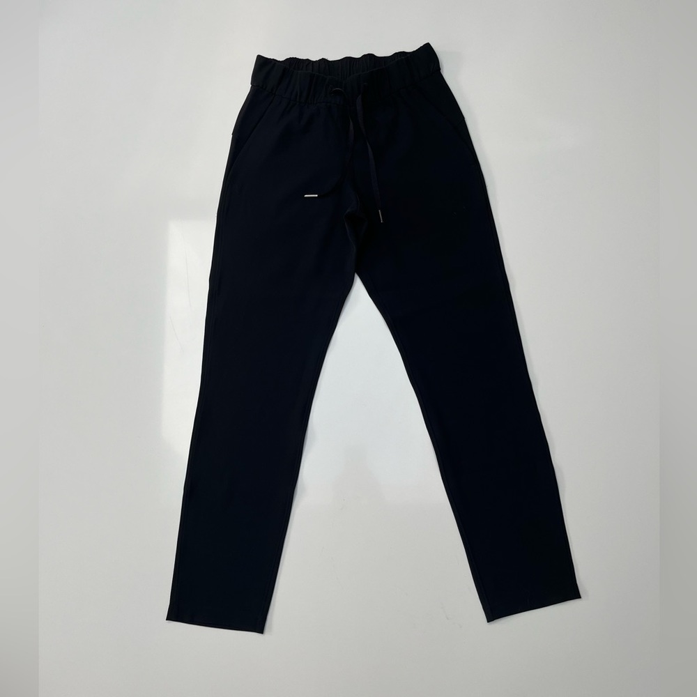 NWOT lululemon on the fly pants nonstretch travel woven material black sz 2